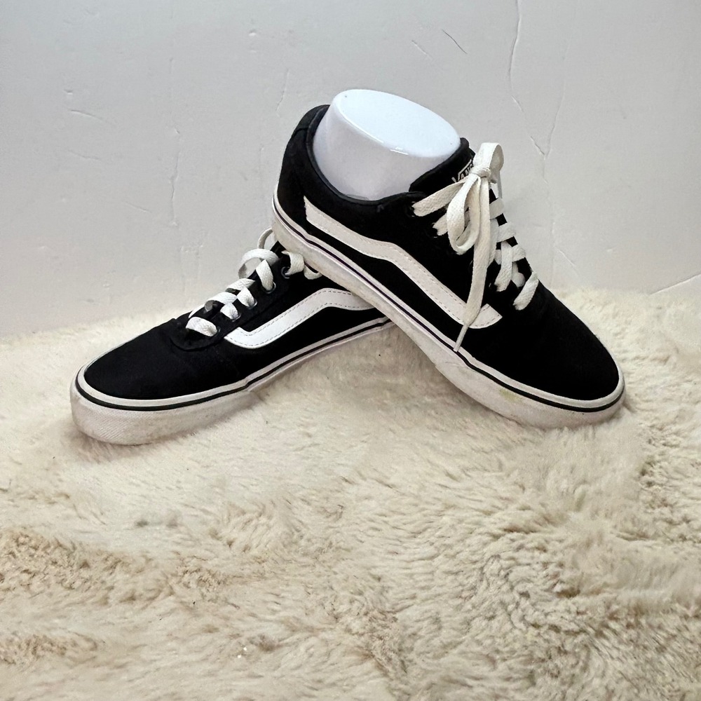Vans Ward Low Top Sneakers Black Canvas Women's Size 6‎ Casual Skate Shoes